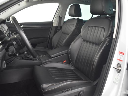 Skoda Superb Combi 1.4 TSI iV Business Edition Plus | Panorama-dak | 360gr Camera | Elektr. Trekhaak | Cruise ... ActivLease financial lease
