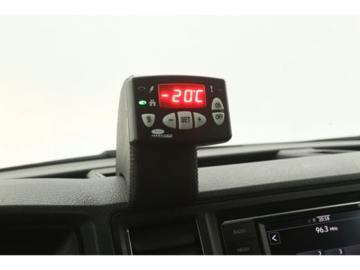 Volkswagen Crafter 2.0 TDI L3H3 | Koel/vrieswagen -20&deg; | 3000kg Trekgew. | Airco | Camera | Carplay | 3 Zits | Koelauto ActivLease financial lease