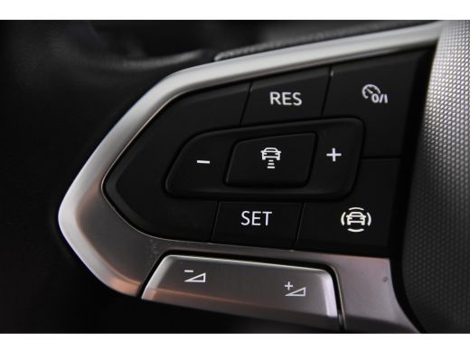 Volkswagen Golf Life *1ste Eigenaar*Navigatie*Camera*Carplay* ActivLease financial lease