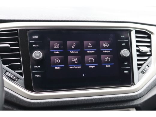 Volkswagen T-Roc 1.5 TSI Style Business 149PK | Airco | Cruise control adaptief | Hill hold functie ActivLease financial lease