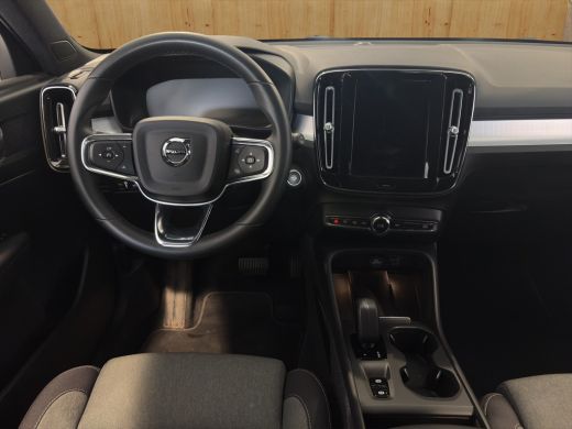 Volvo  XC40 1.5 T4 Plug-in hybrid Core Bright | Camera | DAB | Keyless entry / start |Stoel + Stuur verwarmin... ActivLease financial lease