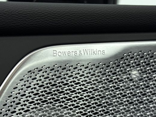 Volvo  XC60 T6 Plus Dark | Lounge pakket | Panoramadak | Extra getint glas | Stoelmassage | Bowers en Wilkins... ActivLease financial lease