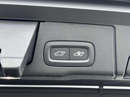 Volvo  XC60 T6 Plus Dark | Lounge pakket | Panoramadak | Extra getint glas | Stoelmassage | Bowers en Wilkins... ActivLease financial lease