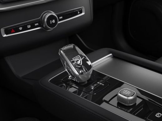 Volvo  XC90 2.0 T8 Plug-in hybrid AWD Ultra Black Ed. Exec. | 2 stoelen op derde rij | Bowers & Wilkins audio... ActivLease financial lease