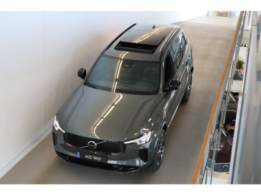 Volvo  XC90 T8 406PK AWD Ultra Dark Executive B&W | 22" | Luchtvering | Massage/ventilatie | Gelam. glas ActivLease financial lease