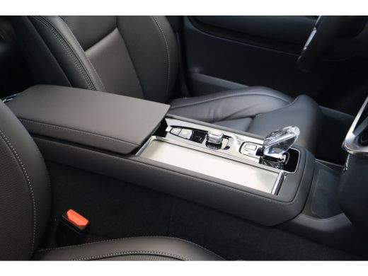 Volvo  XC90 T8 455PK AWD Ultra Black Edition | Executive Edition | Gelamineerd Glas | 22" | Massage/ventilati... ActivLease financial lease
