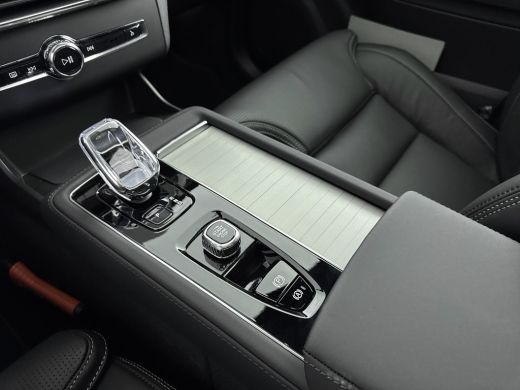 Volvo  XC90 T8 Black Edition Exclusive Luchtvering | Bowers en Wilkins | Stoelmassage | Extra getint glas |Ge... ActivLease financial lease