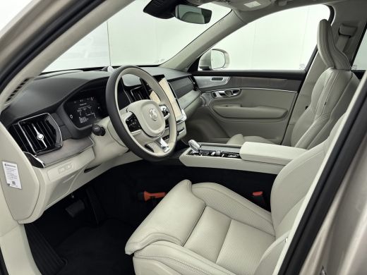 Volvo  XC90 T8 Ultra Executive Edition Bright | Bowers en Wilkins | Extra getint glas | Luchtvering | Gelamin... ActivLease financial lease