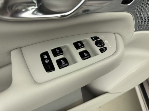 Volvo  XC90 T8 Ultra Executive Edition Bright | Bowers en Wilkins | Extra getint glas | Luchtvering | Gelamin... ActivLease financial lease