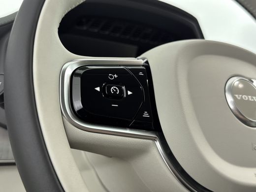 Volvo  XC90 T8 Ultra Executive Edition Bright | Bowers en Wilkins | Extra getint glas | Luchtvering | Gelamin... ActivLease financial lease
