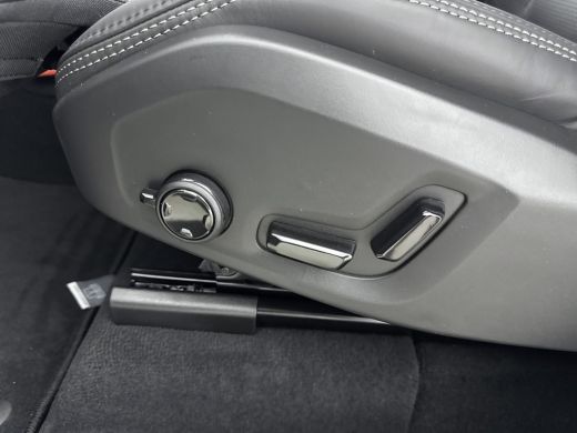 Volvo  XC90 T8 Utra Executive Edition | Trekhaak | Charcoal Hemelbekleding | Gelamineerde zijruiten | Sierpan... ActivLease financial lease