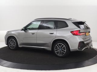 BMW X1 xDrive25e M Sport | SOH 93% | Head-Up | 360 Camera | Stoelverwarming | Trekhaak | Adaptive cruise...