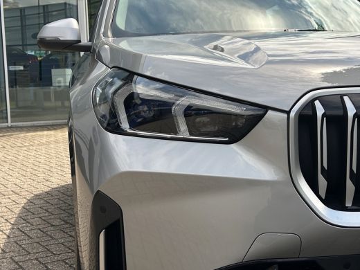 BMW X1 xDrive25e 245pk | Trekhaak | Leder | HUD | 360 camera | ActivLease financial lease