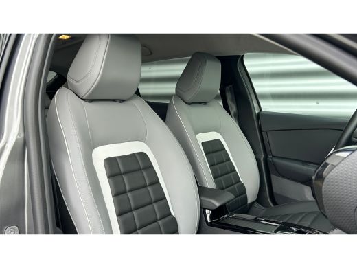 Citroën C4 1.2 HYBRID 136PK MAX AUTOMAAT / NAVI / LEDER / CLIMA / LED / PDC / 18" LMV / CAMERA / KEYLESS / H... ActivLease financial lease
