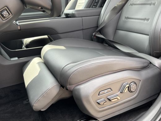 Hyundai Santa Fe 1.6 T-GDI PHEV Black Line 4WD 7p | DEMO VOORDEEL | Apple Carplay/ Android Auto | Elektrisch wegkl... ActivLease financial lease