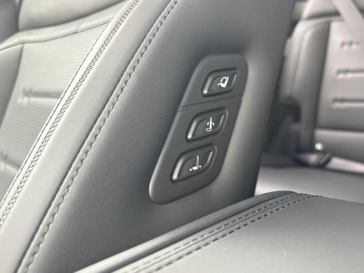 Hyundai Santa Fe 1.6 T-GDI PHEV Black Line 4WD 7p | DEMO VOORDEEL | Apple Carplay/ Android Auto | Elektrisch wegkl... ActivLease financial lease
