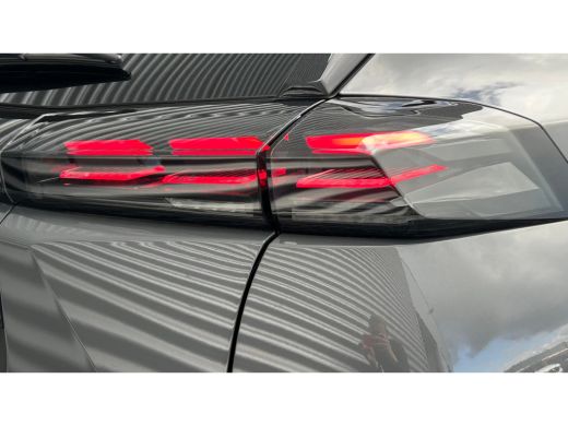 Peugeot 2008 1.2 PURETECH 100PK ALLURE PACK / NAVI / LEDER / CLIMA / LED / PDC / 17" LMV / CAMERA / WINTERPAKK... ActivLease financial lease