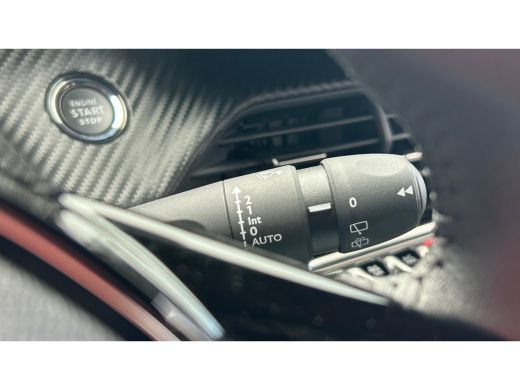 Peugeot 2008 1.2 PURETECH 100PK ALLURE PACK / NAVI / LEDER / CLIMA / LED / PDC / 17" LMV / CAMERA / WINTERPAKK... ActivLease financial lease