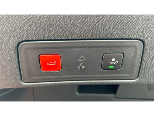 Peugeot 508 1.6 HYBRID 225PK GT PACK AUTOMAAT / NAVI / LEDER / CLIMA / PDC / 18" LMV / CAMERA / KEYLESS / I-C... ActivLease financial lease