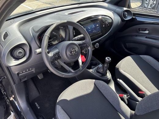 Toyota Aygo 1.0 VVT-i MT Play ActivLease financial lease