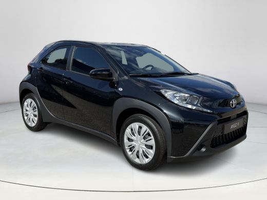 Toyota Aygo 1.0 VVT-i MT Play ActivLease financial lease