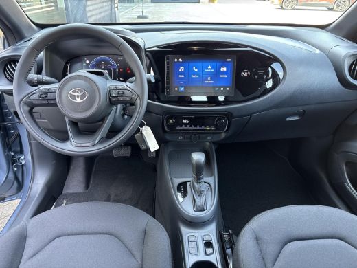 Toyota Aygo Hybrid 115 play | Nieuw | Achteruitrij camera | Climate Control | ActivLease financial lease