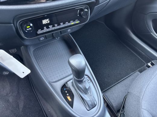 Toyota Aygo Hybrid 115 play | Nieuw | Achteruitrij camera | Climate Control | ActivLease financial lease