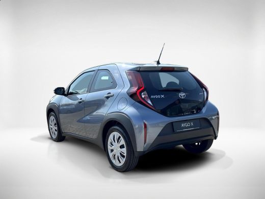 Toyota Aygo Hybrid 115 play | Nieuw | Achteruitrij camera | Climate Control | ActivLease financial lease