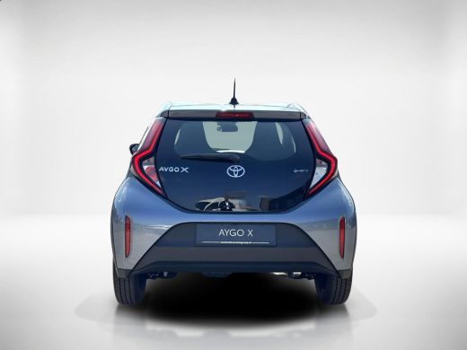Toyota Aygo Hybrid 115 play | Nieuw | Achteruitrij camera | Climate Control | ActivLease financial lease