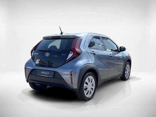 Toyota Aygo Hybrid 115 play | Nieuw | Achteruitrij camera | Climate Control | ActivLease financial lease