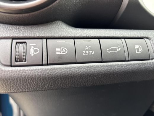 Toyota C-HR 2.0 Plug-in Hybrid 220 Executive ActivLease financial lease