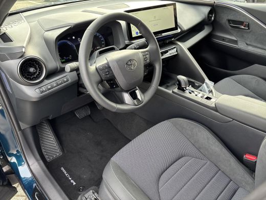 Toyota C-HR 2.0 Plug-in Hybrid 220 Executive ActivLease financial lease