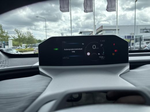 Toyota C-HR+ First Edition 77 kWh | Warmte Pomp | 20" LM velgen | ActivLease financial lease