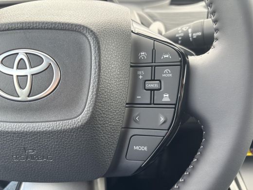 Toyota C-HR+ First Edition 77 kWh | Warmte Pomp | 20" LM velgen | ActivLease financial lease
