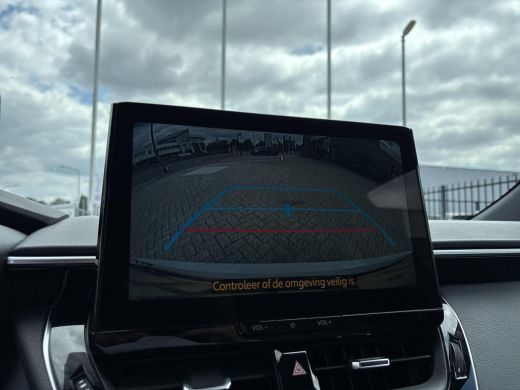 Toyota Corolla Touring Sports Hybrid 140 Dynamic ActivLease financial lease