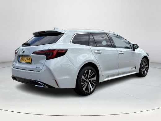 Toyota Corolla Touring Sports Hybrid 140 Dynamic ActivLease financial lease