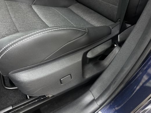 Toyota Corolla Touring Sports Hybrid 140 Dynamic ActivLease financial lease