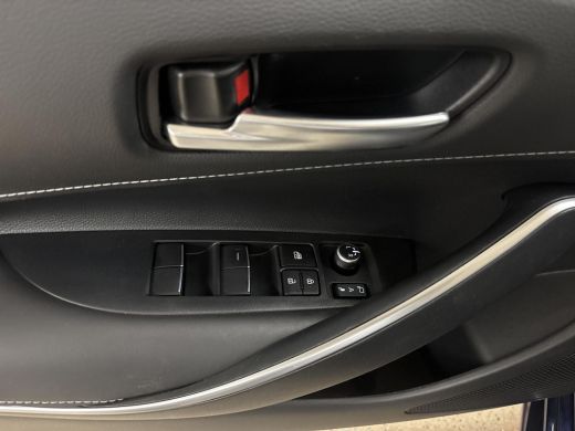 Toyota Corolla Touring Sports Hybrid 140 Dynamic ActivLease financial lease