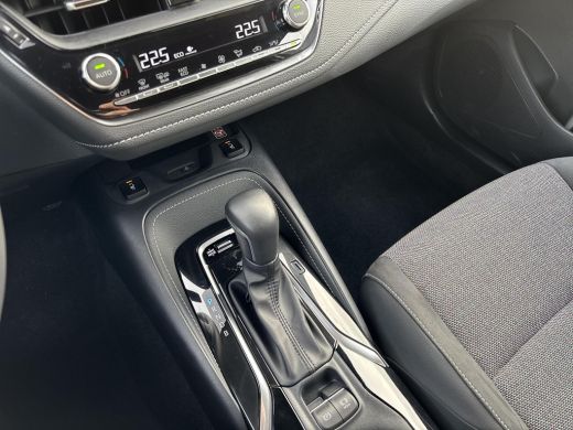 Toyota Corolla Touring Sports Hybrid 140 Dynamic | Parkeersensoren voor & achter | Stoelverwarming | ActivLease financial lease