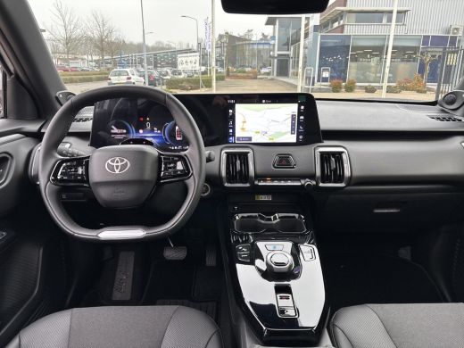 Toyota Urban Cruiser Executive 61 kWh ActivLease financial lease