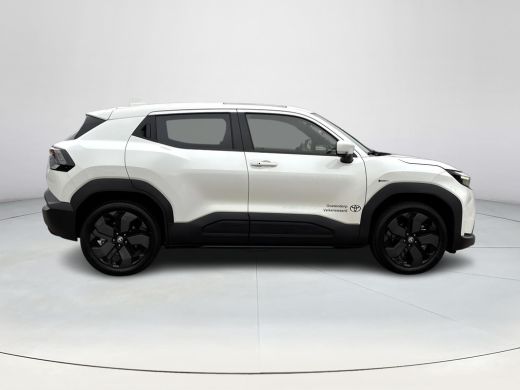 Toyota Urban Cruiser Executive 61 kWh ActivLease financial lease