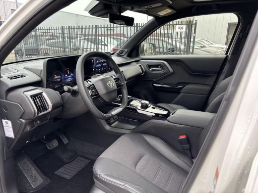 Toyota Urban Cruiser Executive 61 kWh ActivLease financial lease