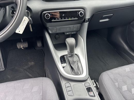 Toyota Yaris 1.5 Hybrid 115 Comfort ActivLease financial lease