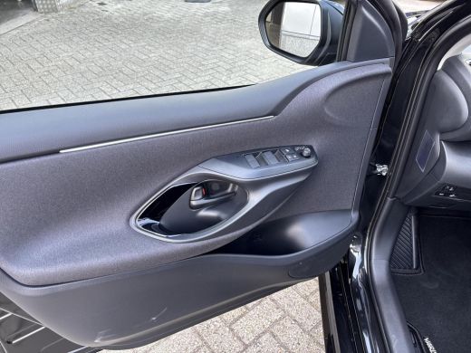 Toyota Yaris 1.5 Hybrid 115 Dynamic | Comfort Pack | ActivLease financial lease