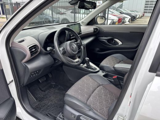 Toyota Yaris Cross 1.5 Hybrid Executive | Rondomzicht camera | Stoel & Stuur verwarming | ActivLease financial lease