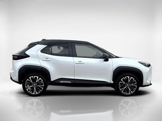 Toyota Yaris Cross 1.5 Hybrid Executive | Rondomzicht camera | Stoel & Stuur verwarming | ActivLease financial lease