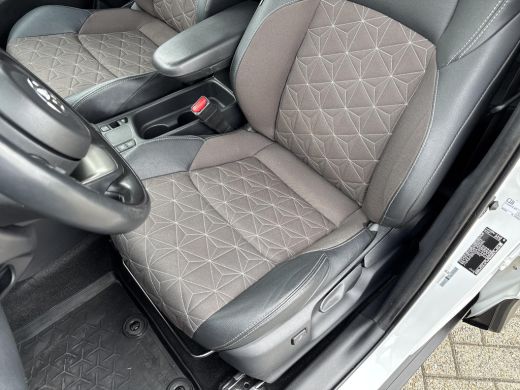 Toyota Yaris Cross 1.5 Hybrid Executive | Rondomzicht camera | Stoel & Stuur verwarming | ActivLease financial lease