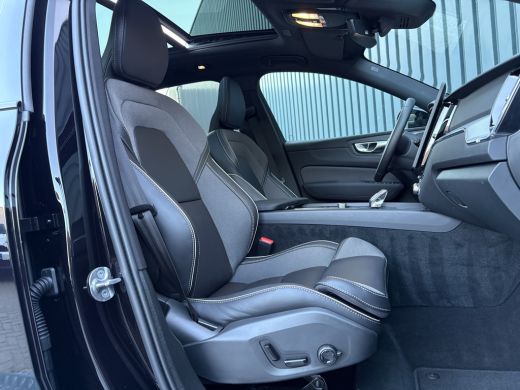 Volvo  XC60 2.0 T6 Plug-in hybrid AWD Plus Black Edition | Pano | Trekhaak wegkl. | Facelift | 360 Camera | H... ActivLease financial lease