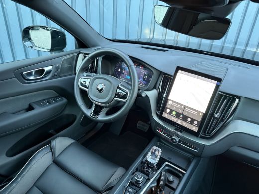 Volvo  XC60 2.0 T6 Plug-in hybrid AWD Plus Black Edition | Pano | Trekhaak wegkl. | Facelift | 360 Camera | H... ActivLease financial lease