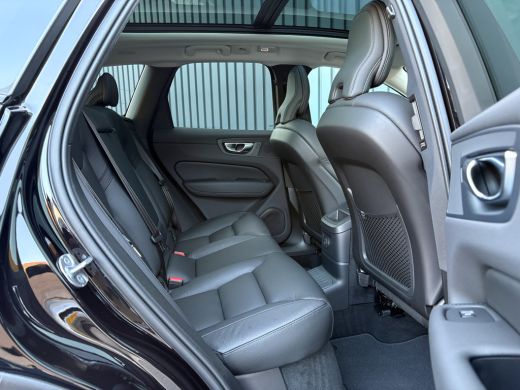 Volvo  XC60 2.0 T8 Plug-in hybrid AWD Plus Dark | Pano | Trekhaak wegkl. | 360 Camera | Head Up | Harman/ Kar... ActivLease financial lease